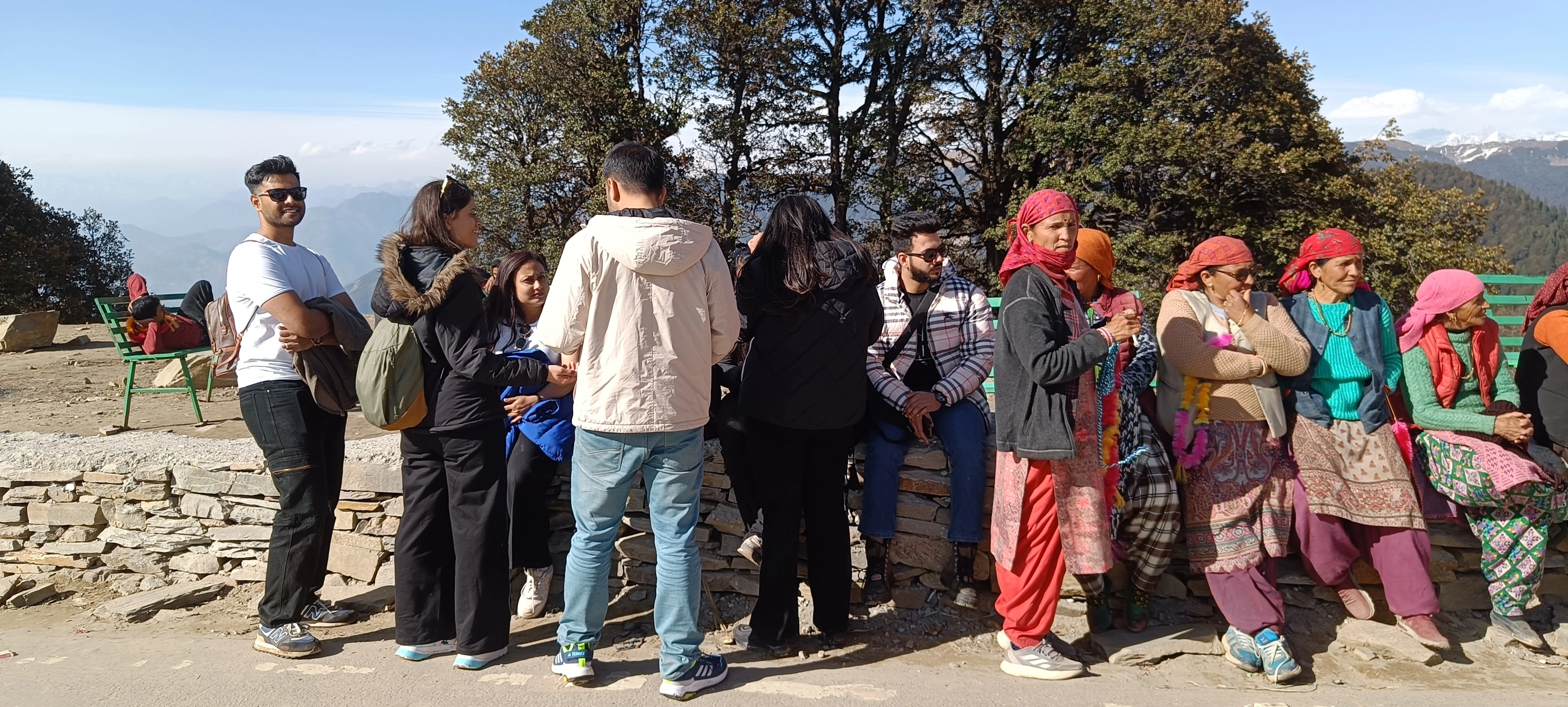 Students learning outdoor skills on a Komorebi journey